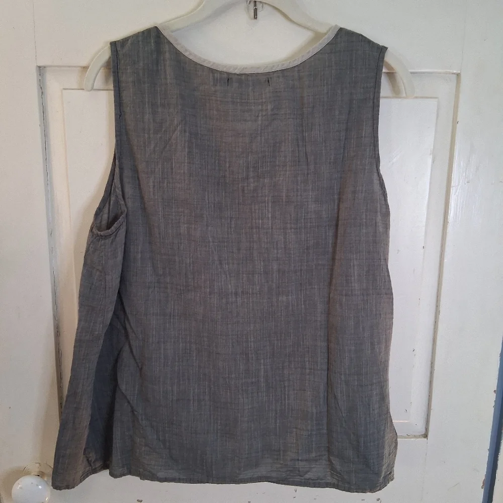 Gudrun Sjoden Gray Sleeveless Organic Cotton Top with Floral Embroidery - Picture 11 of 11